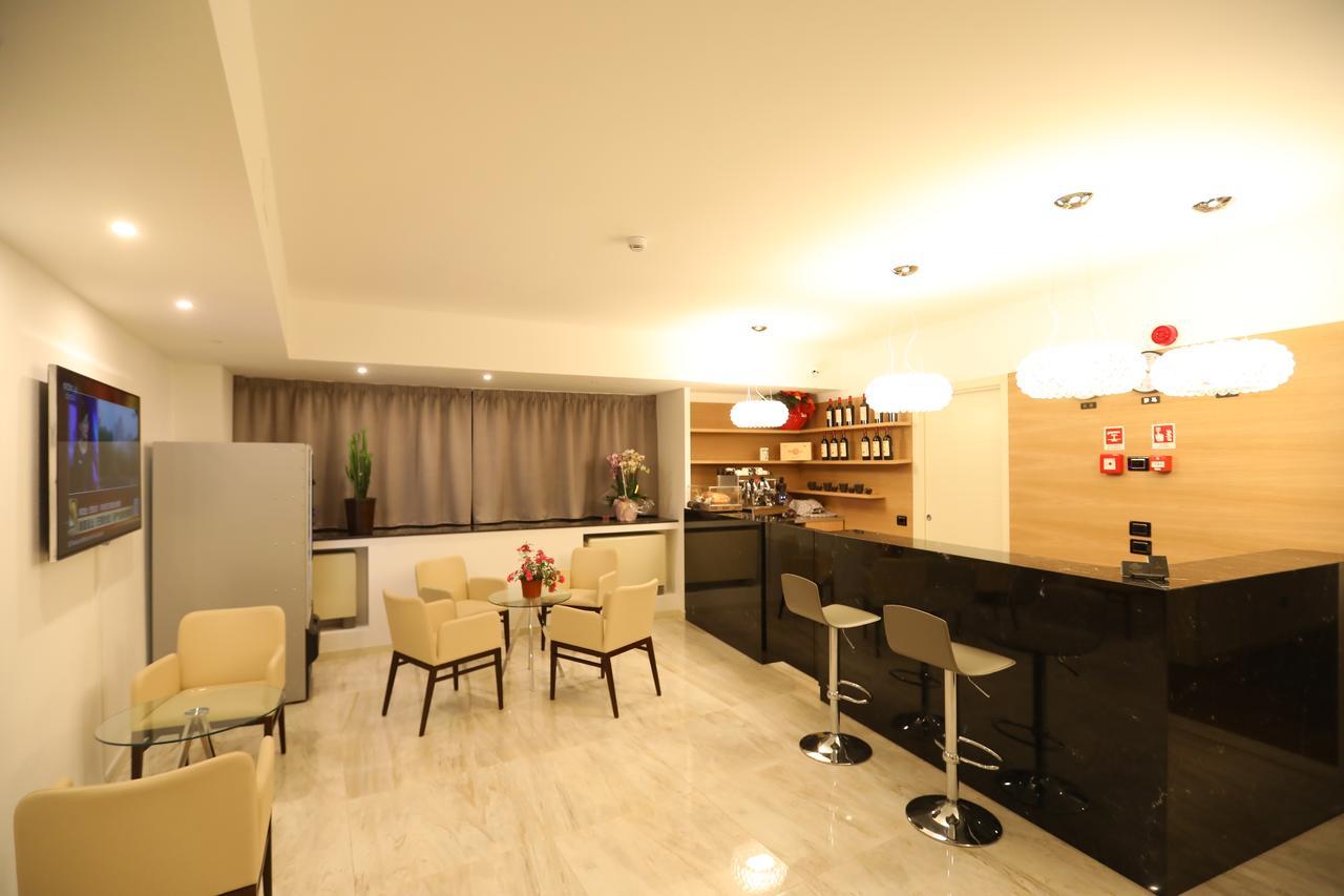 Hotel Nuvola Prato  Bagian luar foto